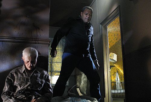CSI Season 11 Episode 22 In A Dark Dark House Photos 7 CSI Season 11 Episode 22 In A Dark Dark House 6 244