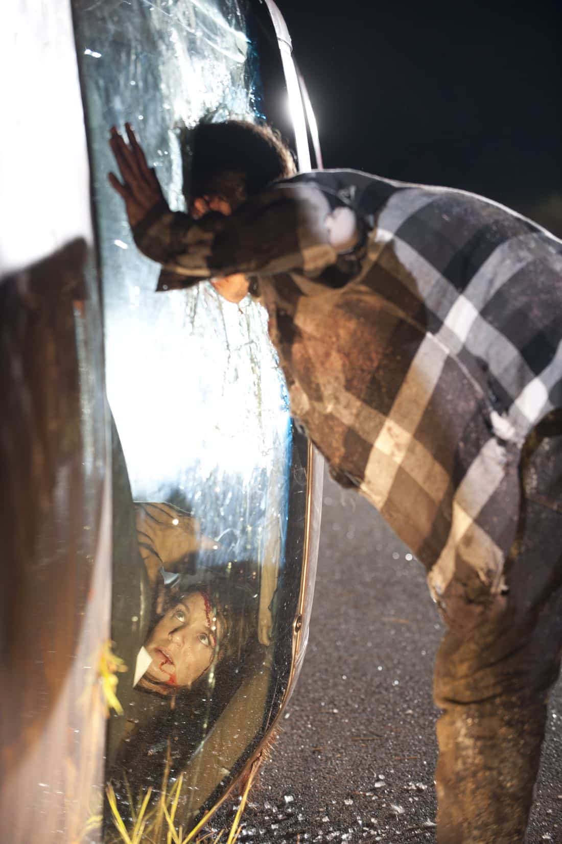 THE WALKING DEAD Season 2 Episode 9 Triggerfinger 11