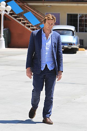 "The Crimson Hat" --After another failed attempt to defeat Red John, Patrick Jane (Simon Baker) hits rock bottom, finds a lover and shoots one of his own, on the fourth season finale OF THE MENTALIST on Thursday, May 17 (10:00-11:00 p.m. ET/PT) on the CBS Television Network. Photo: Sonja Flemming/CBS ©2012 CBS Broadcasting, Inc. All Rights Reserved. #WhereIsJane "The Crimson Hat" --After another failed attempt to defeat Red John, Patrick Jane (Simon Baker) hits rock bottom, finds a lover and shoots one of his own, on the fourth season finale OF THE MENTALIST on Thursday, May 17 (10:00-11:00 p.m. ET/PT) on the CBS Television Network. Photo: Sonja Flemming/CBS ©2012 CBS Broadcasting, Inc. All Rights Reserved. #WhereIsJane