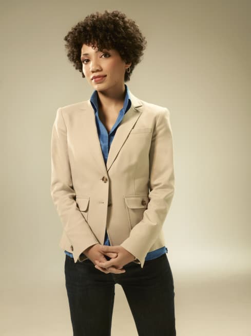 Fringe Season 5 Cast Photos: Final Season Characters And Details 5 Fringe Jasika Nicole Season 5
