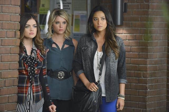 PRETTY LITTLE LIARS Season 3 Episode 19 What Becomes Of The Broken Hearted Photos 2 PRETTY LITTLE LIARS Season 3 Episode 19 What Becomes Of The Broken Hearted