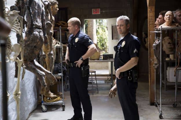 SOUTHLAND Season 5 Episode 4 Under The Big Top (left to right) Michael Cudlitz, C. Thomas Howell