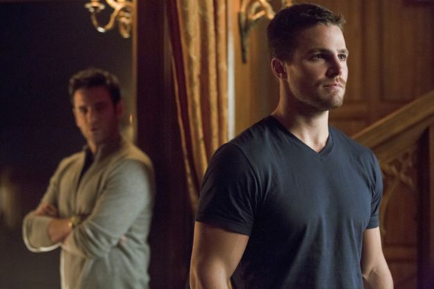 ARROW Season 1 Episode 20 Home Invasion Photos 2 Home Invasion