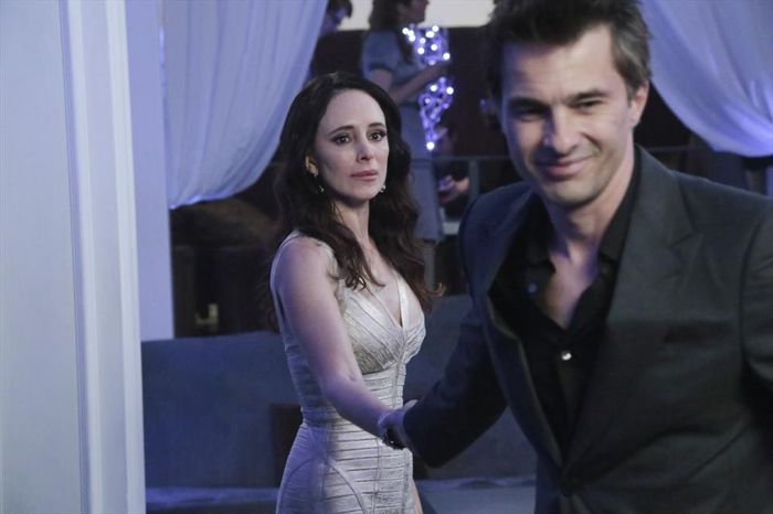REVENGE Episode 3.20 Photos Revolution 7 MADELEINE STOWE, OLIVIER MARTINEZ