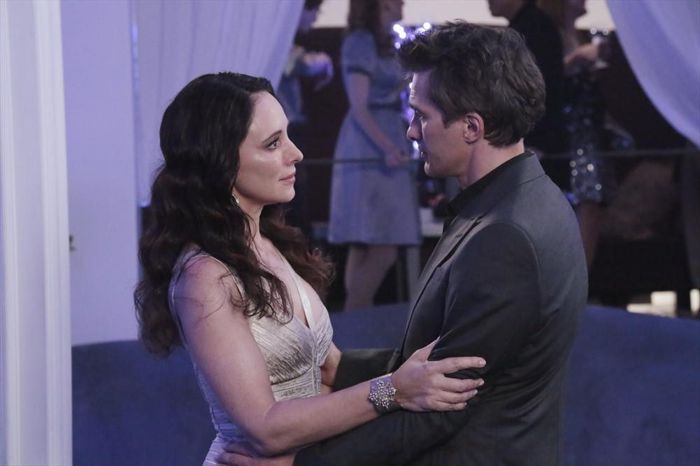 REVENGE Episode 3.20 Photos Revolution 6 MADELEINE STOWE, OLIVIER MARTINEZ