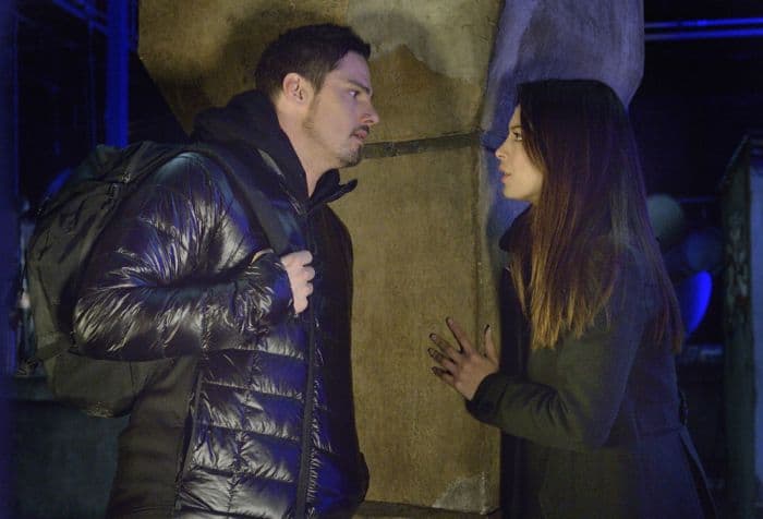 Jay Ryan as Vincent and Kristin Kreuk as Catherine “Beast Is The New Black” Jay Ryan as Vincent and Kristin Kreuk as Catherine “Beast Is The New Black”