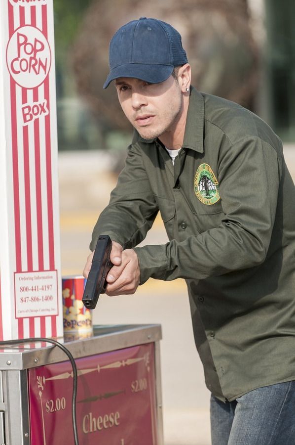 CHICAGO PD Season 2 Episode 5 Photos An Honest Woman Page 9 of 10