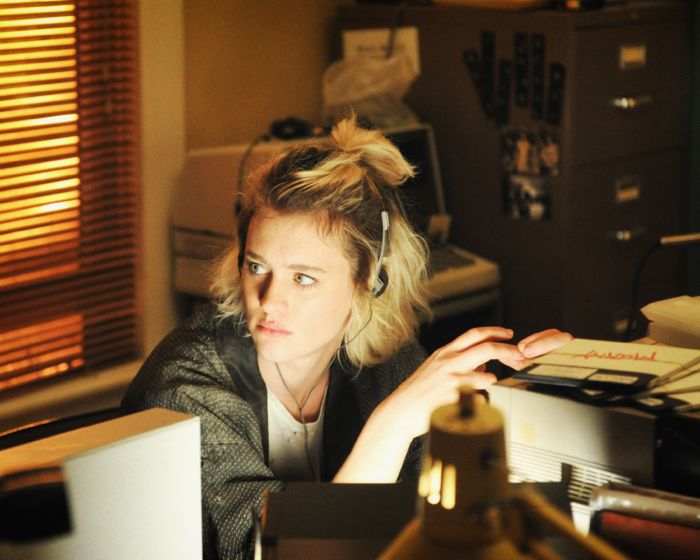 Mackenzie Davis as Cameron Howe - Halt and Catch Fire _ Season 2, Episode 3 - Photo Credit: Richard DuCree/AMC