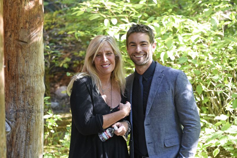 BLOOD & OIL - "The Ripple Effect" - The aftermath of the robbery has suspicions flying as all signs indicate an inside job at Briggs Oil. Wick scrambles to do everything he can to hide his involvement, but his accomplice may prove to be too much of a wild card and expose Wick's part in the crime that nearly killed his father. Meanwhile, the arrival of Hap's daughter, Lacey, stokes a rivalry with Carla, Hap's wife. Also, Billy continues to be seduced by Hap's world and jumps into another deal with him without consulting his wife, Cody, on "Blood & Oil," airing SUNDAY, OCTOBER 4 (9:00-10:01 p.m., ET), on the ABC Television Network. (ABC/Fred Hayes) CHACE CRAWFORD