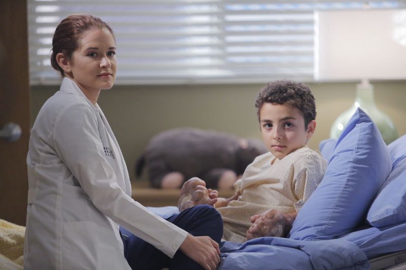 GREY'S ANATOMY Season 12 Episode 6 Photos The Me Nobody Knows 7 GREY'S ANATOMY - "The Me Nobody Knows" - Grey Sloan Memorial not only welcomes a new transfer resident, but also a patient who's the topic of conversation after accidently sending his sex tape to his entire congregation. Meanwhile, Richard wrestles with how to progress his relationship with Maggie when an old friend visits the hospital, and April brings in a case of a young boy from the Middle-East, on "Grey's Anatomy," THURSDAY, NOVEMBER 5 (8:00--9:00 p.m., ET) on the ABC Television Network. (ABC/Tony Rivetti) SARAH DREW, ELISHA HENIG