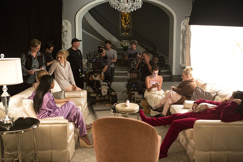 ScreamQueens_EP106-BTS_0004r