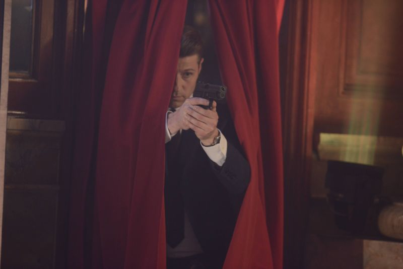 GOTHAM Season 2 Episode 3 Photos The Last Laugh 5 GOTHAM: Gordon (Benjamin McKenzie) in “Rise of the Villains: The Last Laugh” episode of GOTHAM airing Monday, Oct. 5 (8:00-9:00 PM ET/PT) on FOX. ©2015 Fox Broadcasting Co. Cr: Nicole Rivelli/FOX.