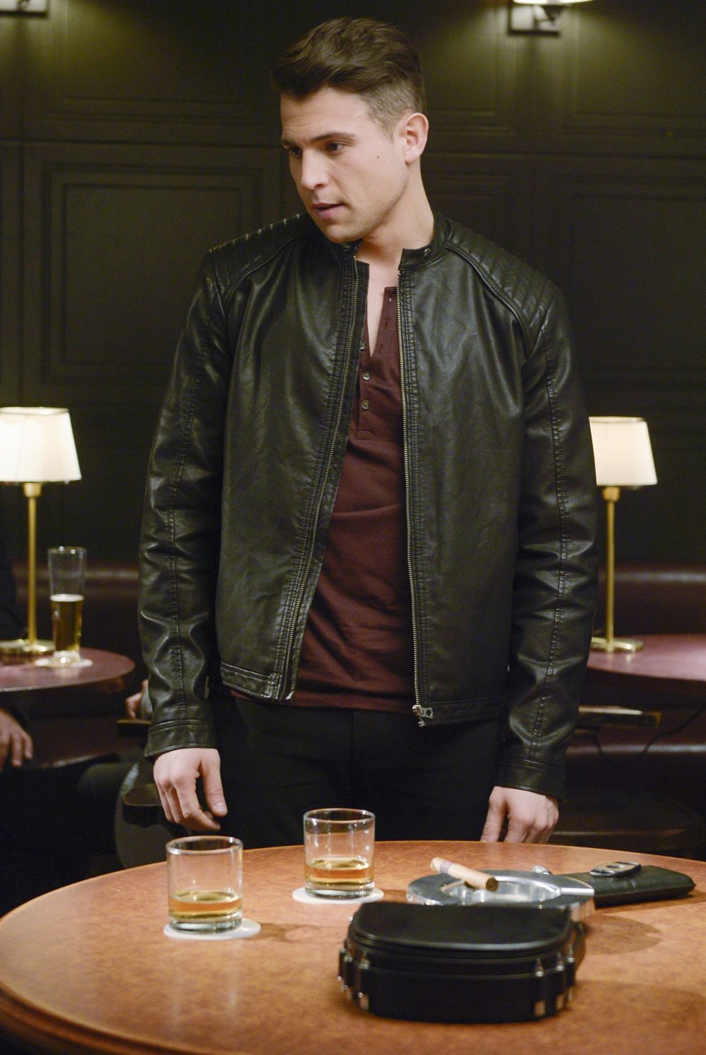 QUANTICO - "Clear" - This week the NATS learn how to source information from confidential informants, but when they test their skills in the real world, they soon realize being an agent is not as easy as it seems. Meanwhile, in the future, Alex and a fellow agent find themselves in a life or death situation when they are forced to provide classified information that could result in deadly consequences on "Quantico" SUNDAY, MARCH 13 (10:00-11:00 EDT) on the ABC Television Network. (ABC/Phillippe Bosse) LENNY PLATT
