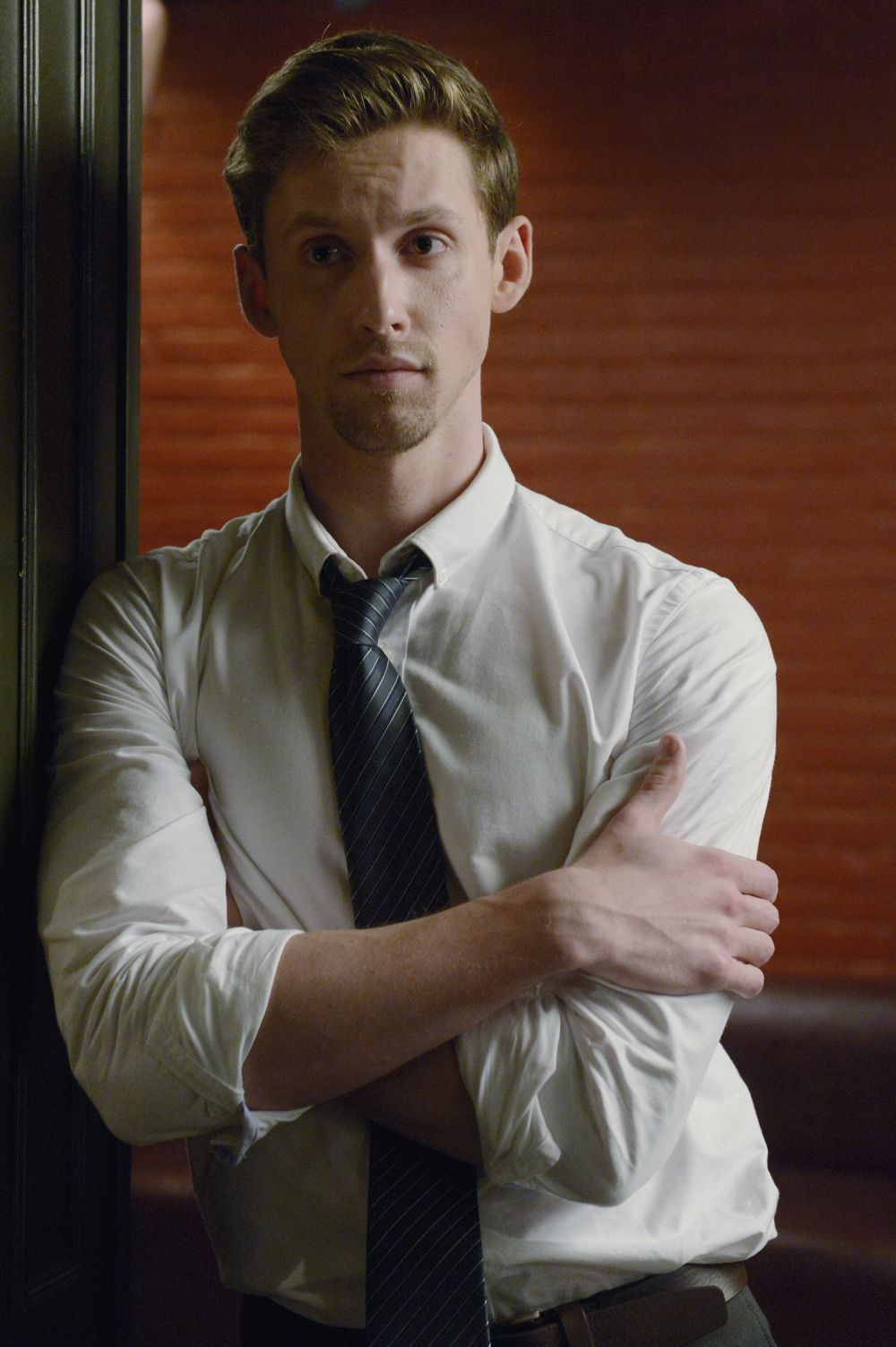 QUANTICO - "Clear" - This week the NATS learn how to source information from confidential informants, but when they test their skills in the real world, they soon realize being an agent is not as easy as it seems. Meanwhile, in the future, Alex and a fellow agent find themselves in a life or death situation when they are forced to provide classified information that could result in deadly consequences on "Quantico" SUNDAY, MARCH 13 (10:00-11:00 EDT) on the ABC Television Network. (ABC/Phillippe Bosse) STEPHEN TRACEY
