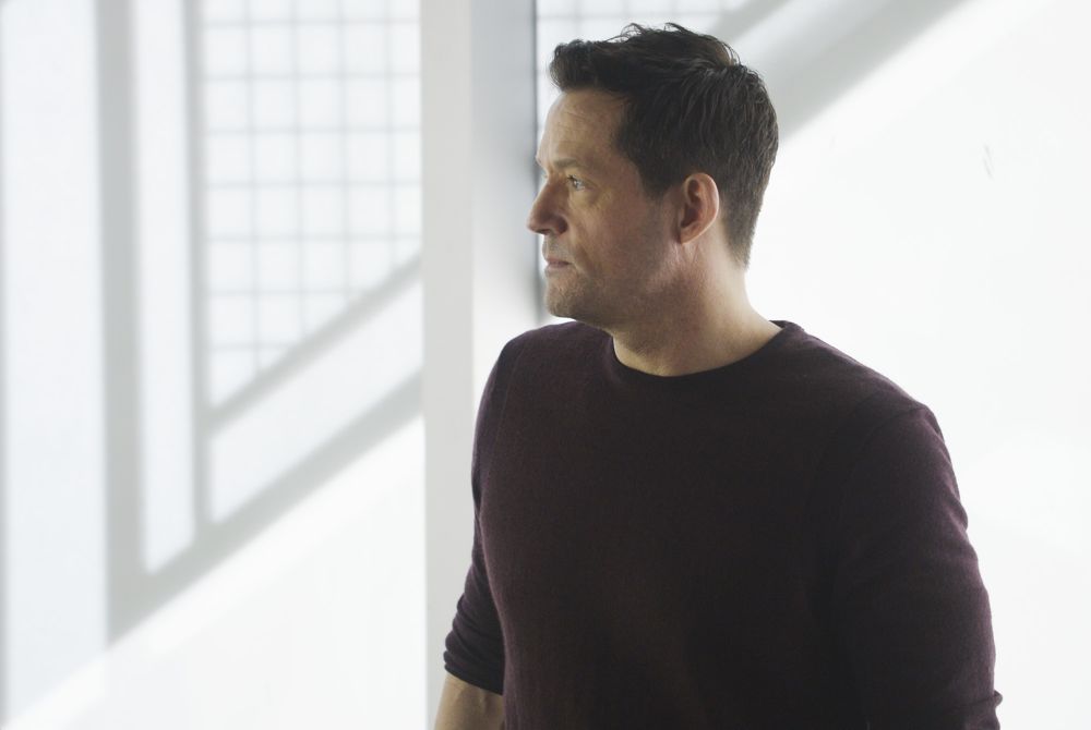 QUANTICO - "Clear" - This week the NATS learn how to source information from confidential informants, but when they test their skills in the real world, they soon realize being an agent is not as easy as it seems. Meanwhile, in the future, Alex and a fellow agent find themselves in a life or death situation when they are forced to provide classified information that could result in deadly consequences on "Quantico" SUNDAY, MARCH 13 (10:00-11:00 EDT) on the ABC Television Network. (ABC/Phillippe Bosse) JOSH HOPKINS