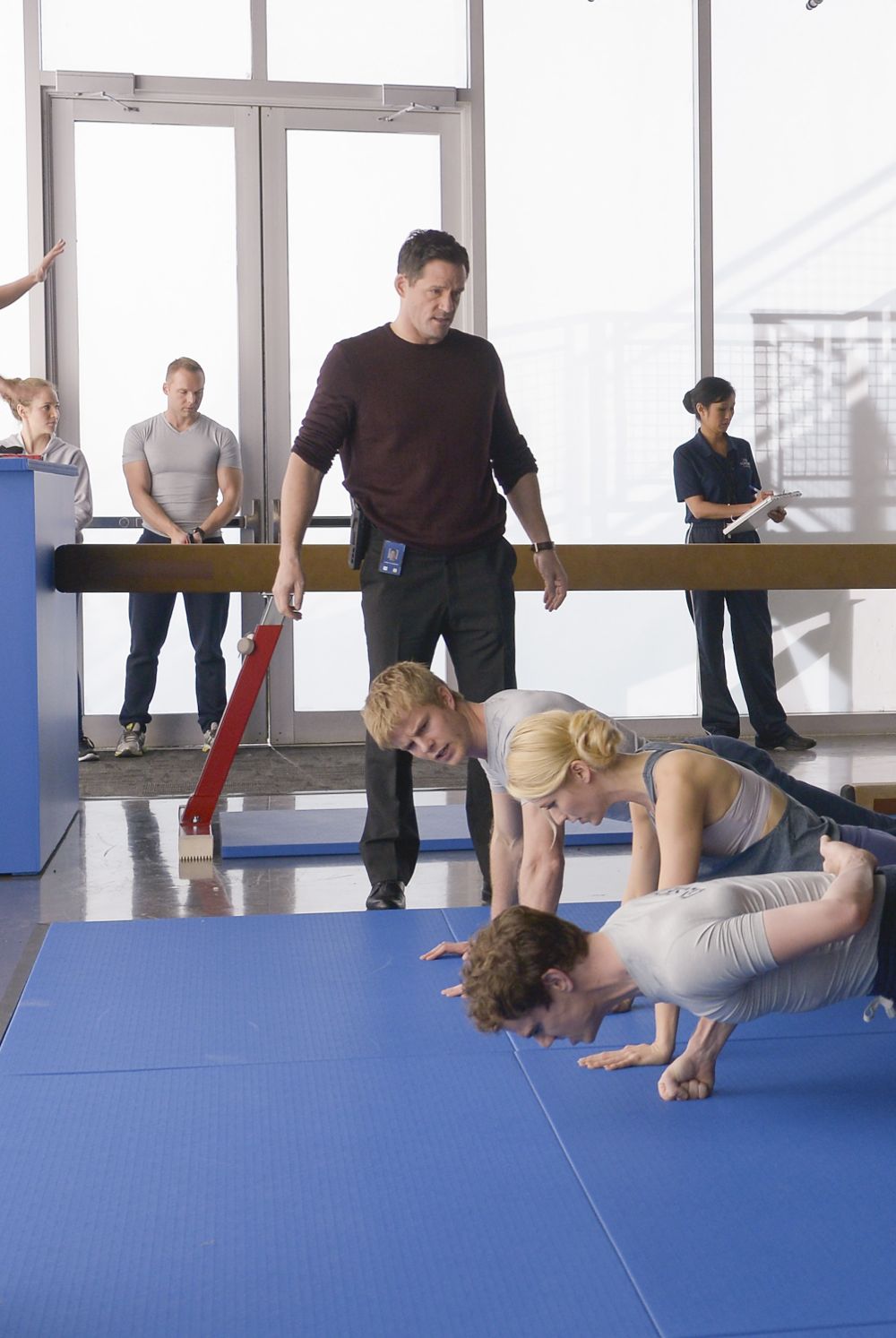 QUANTICO - "Clear" - This week the NATS learn how to source information from confidential informants, but when they test their skills in the real world, they soon realize being an agent is not as easy as it seems. Meanwhile, in the future, Alex and a fellow agent find themselves in a life or death situation when they are forced to provide classified information that could result in deadly consequences on "Quantico" SUNDAY, MARCH 13 (10:00-11:00 EDT) on the ABC Television Network. (ABC/Phillippe Bosse) JOSH HOPKINS, GRAHAM ROGERS, JAY ARMSTRONG JOHNSON, JOHANNA BRADDY