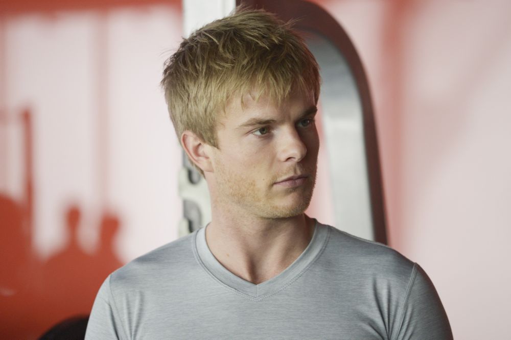 QUANTICO - "Clear" - This week the NATS learn how to source information from confidential informants, but when they test their skills in the real world, they soon realize being an agent is not as easy as it seems. Meanwhile, in the future, Alex and a fellow agent find themselves in a life or death situation when they are forced to provide classified information that could result in deadly consequences on "Quantico" SUNDAY, MARCH 13 (10:00-11:00 EDT) on the ABC Television Network. (ABC/Phillippe Bosse) GRAHAM ROGERS