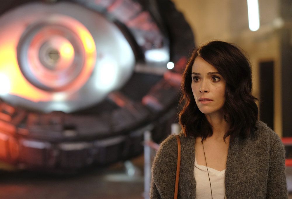 TIMELESS -- "Pilot" -- Pictured: Abigail Spencer as Lucy Preston -- (Photo by: Joe Lederer/NBC)