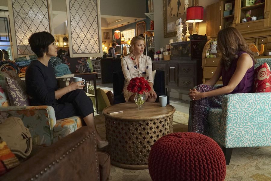 MISTRESSES - “What Happens in Vegas” – Alec makes a surprise visit and turns Karen’s life upside down when he reveals something new in his life. April and Marc butt heads when it comes to parenting Lucy, putting a strain on their relationship. Kate discovers her new love interest has close ties to Joss and Harry. Joss and Harry get invited to Las Vegas by Harry’s new business partner, Jonathan, and Joss snaps unexpectedly just before they are to be married. Based on the hit UK television series of the same name, “Mistresses” airs MONDAY, JULY 11 (10:00-11:00 p.m. EDT), on the ABC Television Network. (ABC/Eric McCandless) ED QUINN, TABRETT BETHELL