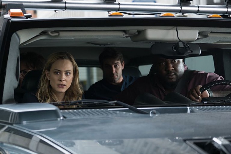 ZOO Season 2 Episode 1 Photos The Day of the Beast Seat42F