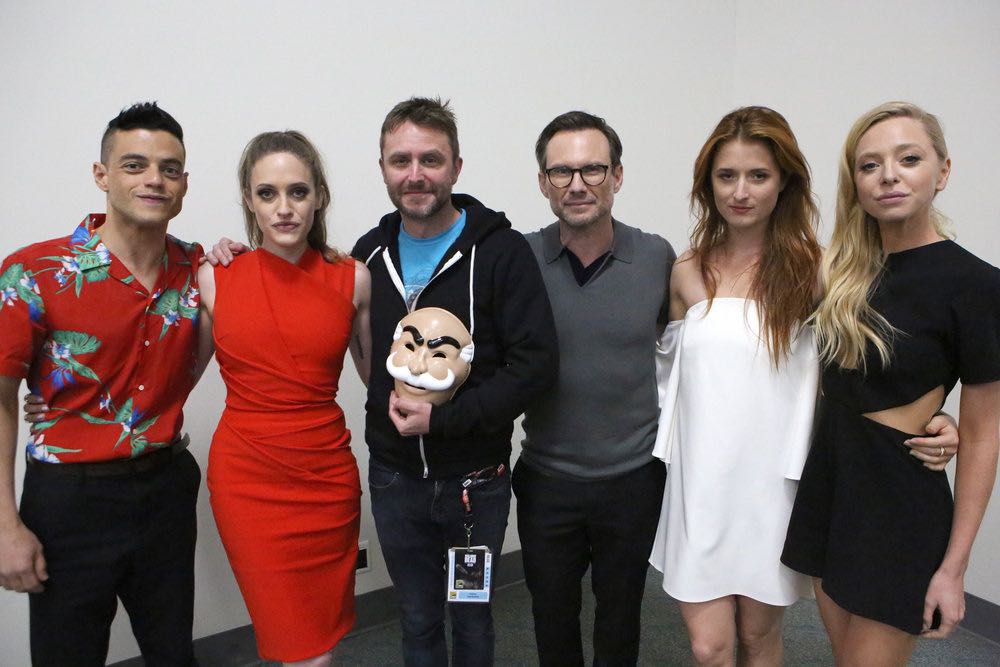 COMIC-CON INTERNATIONAL: SAN DIEGO -- "Mr. Robot Panel" -- Pictured: (l-r) Rami Malek, Carly Chaiken, Chris Hardwick, Christian Slater, Grace Gummer, Portia Doubleday -- (Photo by: Evans Vestal Ward/USA Network)