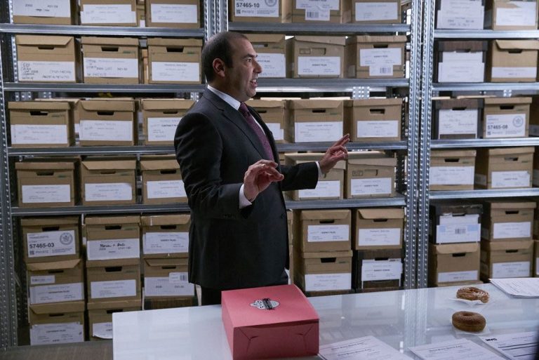 Suits Saison 6 Episode 7 SUITS Season 6 Episode 7 Photos Shake the Trees | SEAT42F