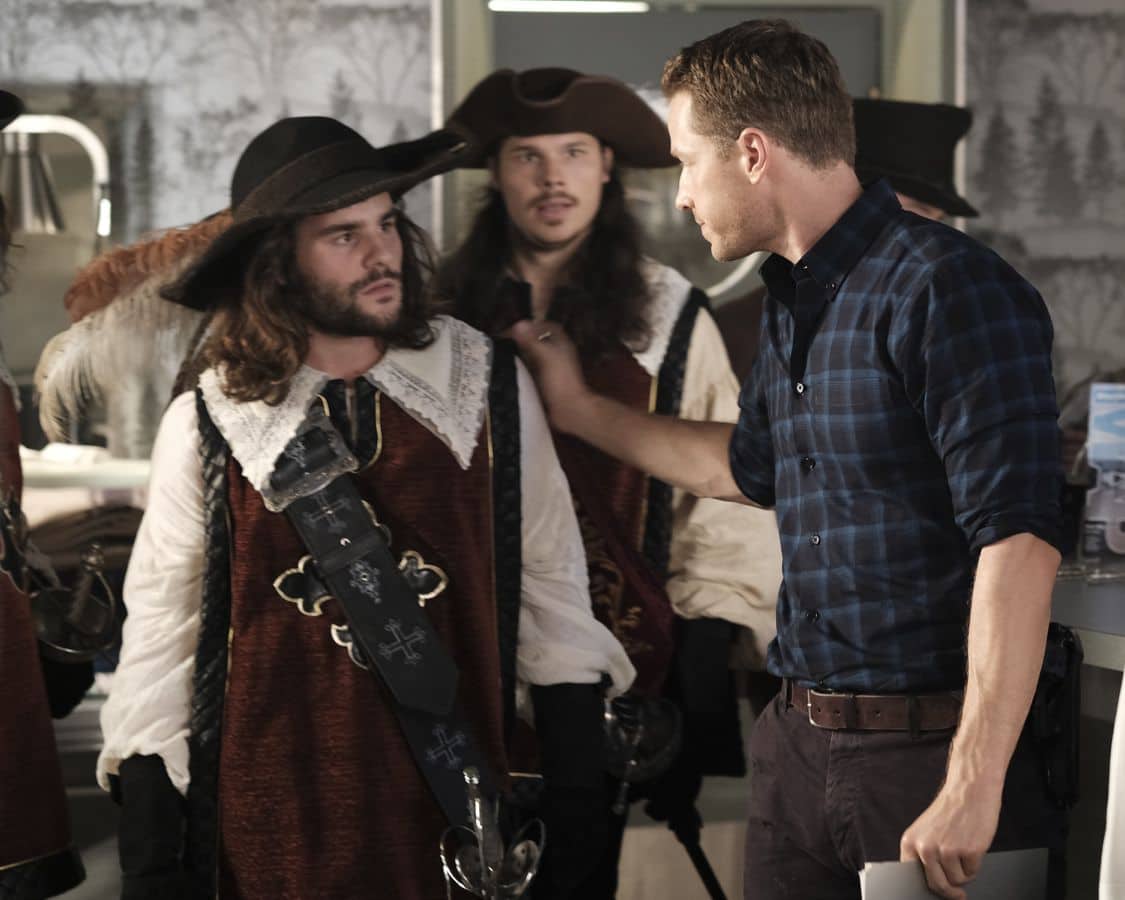 ONCE UPON A TIME - "A Bitter Draught" - When a mysterious man from the Land of Untold Stories, who has a past with the Evil Queen, arrives in Storybrooke, David and Snow work together with Regina to neutralize the threat. Belle seeks Hook's help finding a safe place to hide away from her husband, Mr. Gold. The Evil Queen continues to try to win Zelena over to her side, while Emma resumes her therapy sessions with Archie and shares her terrifying vision of the future, on "Once Upon a Time," SUNDAY, OCTOBER 2 (8:00-9:00 p.m. EDT), on the ABC Television Network. (ABC/Eike Schroter) THOMAS GASIOR, JOSH DALLAS