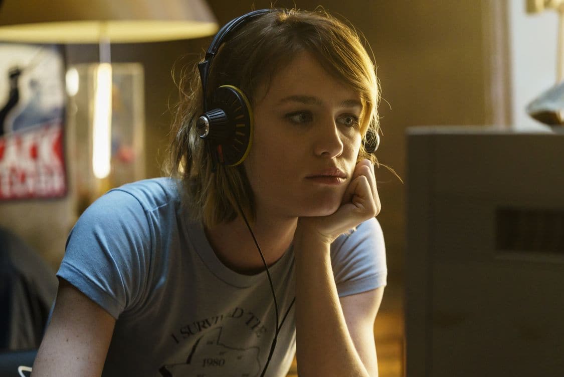 Mackenzie Davis as Cameron Howe - Halt and Catch Fire _ Season 3, Episode 7 - Photo Credit: Tina Rowden/AMC