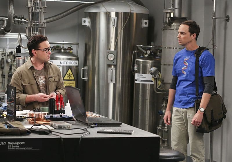 "The Dependence Transcendence" -- Pictured: Leonard Hofstadter (Johnny Galecki) and Sheldon Cooper (Jim Parsons). Tensions rise when the boys struggle to complete their government project on time and Sheldon tries an energy drink to stay awake. Also, Penny and Amy go to a "party" at Bert (Brian Posehn) the geologist's house and Kooothrappali learns Bernadette's true feelings about her pregnancy when they clean out the future baby room, on THE BIG BANG THEORY, Monday, Oct. 3 (8:00-8:31 PM, ET/PT), on the CBS Television Network. Dean Norris returns as Air Force Representative Colonel Williams. Photo: Michael Yarish/Warner Bros. Entertainment Inc. é 2016 WBEI. All rights reserved.