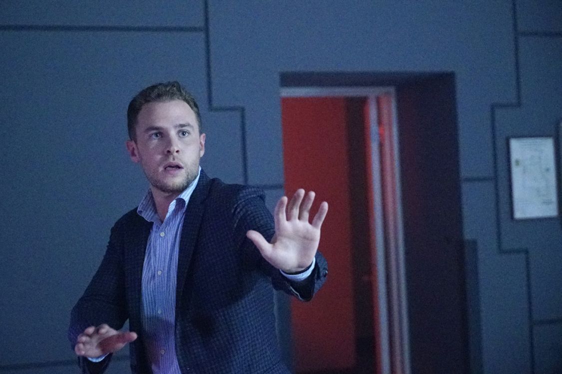 MARVEL'S AGENTS OF S.H.I.E.L.D. - "Meet the New Boss" - Daisy goes to battle Ghost Rider at a terrible cost, and Coulson faces the new Director, and his bold agenda surprises them all, on "Marvel's Agents of S.H.I.E.L.D.," TUESDAY, SEPTEMBER 27 (10:00-11:00 p.m. EDT), on the ABC Television Network. (ABC/Jennifer Clasen) IAIN DE CAESTECKER