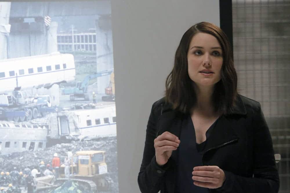 THE BLACKLIST Season 4 Episode 6 Photos The Thrushes: #53 15 THE BLACKLIST-- "The Thrushes: #53" Episode 406 -- Pictured: Megan Boone as Elizabeth Keen -- (Photo by: Will Hart/NBC)