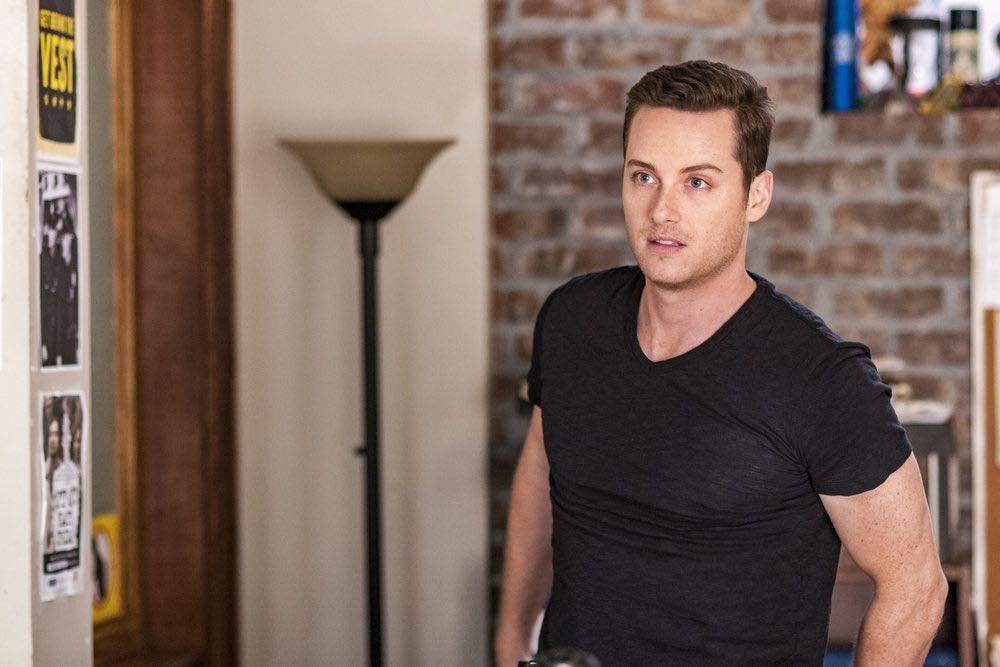 CHICAGO P.D. -- "Skin in the Game" Episode 406 -- Pictured: Jesse Lee Soffer as Jay Halstead -- (Photo by: Matt Dinerstein/NBC)