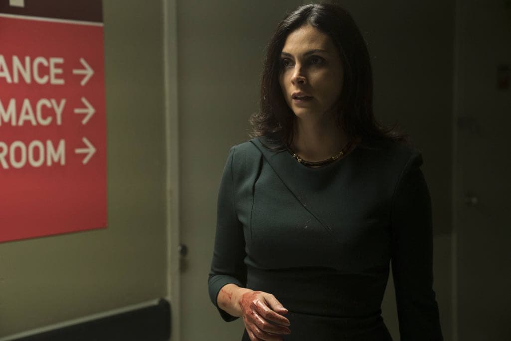 GOTHAM: Morena Baccarin in the “Mad City: Follow the White Rabbit” episode of GOTHAM airing Monday, Oct. 24 (8:00-9:01 PM ET/PT) on FOX. ©2016 Fox Broadcasting Co. Cr: Jessica Miglio/FOX.
