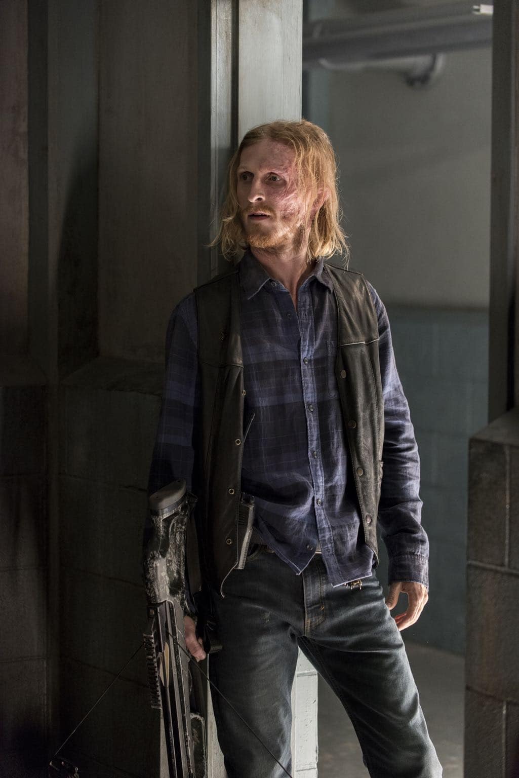 THE WALKING DEAD Season 7 Promo Photos 8 Austin Amelio as Dwight - The Walking Dead _ Season 7, Episode 2 - Photo Credit: Gene Page/AMC