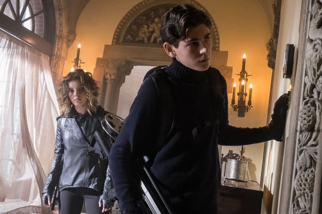 GOTHAM: L-R: Camren Bicondova and David Mazouz in the "Mad City: Beware the Green-Eyed Monster” episode of GOTHAM airing Monday, Nov. 28 (8:00-9:01 PM ET/PT) on FOX. Cr: Jeff Neumann/FOX.