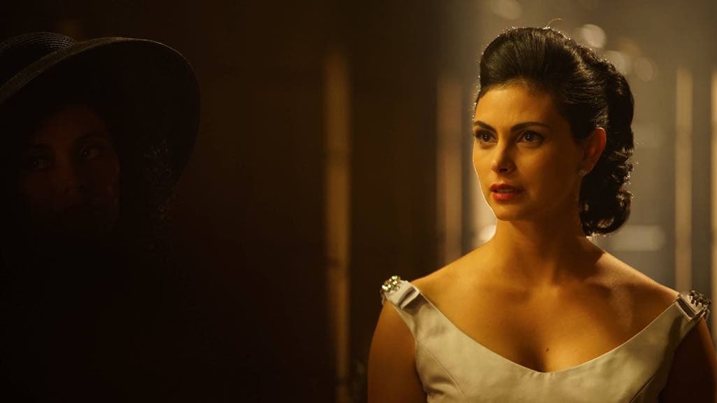 GOTHAM: Morena Baccarin in the"Mad City: Beware the Green-Eyed Monster” episode of GOTHAM airing Monday, Nov. 28 (8:00-9:01 PM ET/PT) on FOX. Cr: Jeff Neumann/FOX.