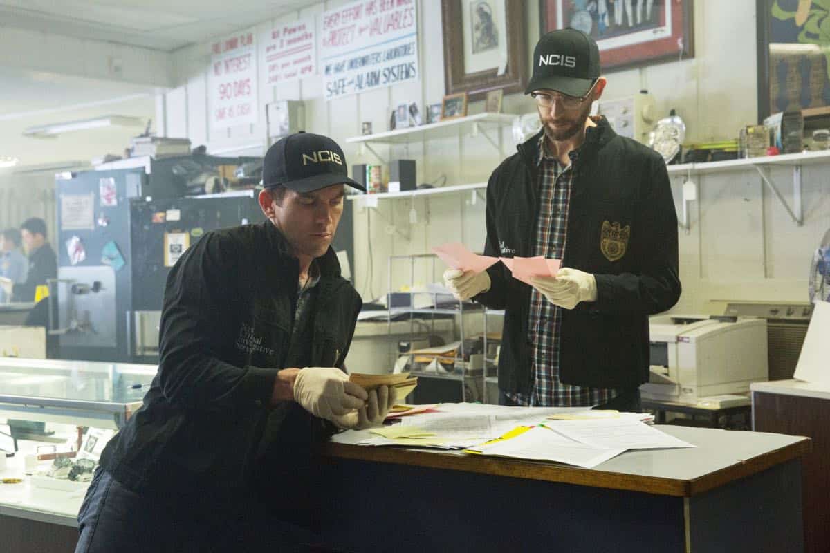 "Swift Silent Deadly" -- A highly credentialed and skilled special ops marine sends Pride and the NCIS team on a city-wide manhunt after he assaults six men in a bar, on NCIS: NEW ORLEANS, Tuesday, March 14 (9:00-10:00, ET/PT) on the CBS Television Network.Pictured L-R: Lucas Black as Special Agent Christopher LaSalle and Rob Kerkovich as Forensic Scientist Sebastian Lund Photo: Sam Lothridge/CBS ©2017 CBS Broadcasting, Inc. All Rights Reserved