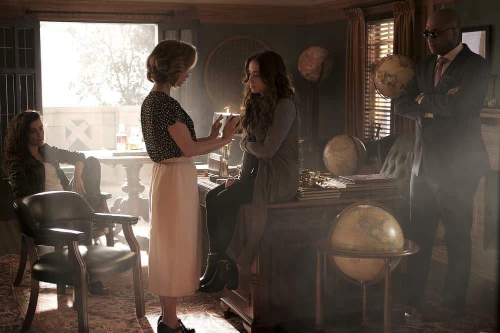 THE MAGICIANS -- "Plan B" Episode 207 -- Pictured: (l-r) Jade Tailor as Kady, Stella Maeve as Julia, Rick Worthy as Dean Fogg -- (Photo by: Eike Schroter/Syfy)