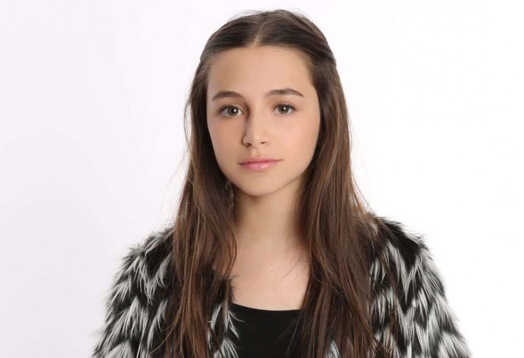 EXCLUSIVE RAVEN'S HOME Scoop Shining The Spotlight On Sky Katz Seat42F