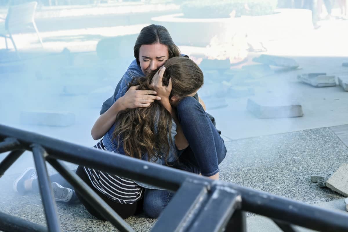SUPERGIRL Season 3 Episode 1 Photos Girl of Steel 5 SPG301b 0135b