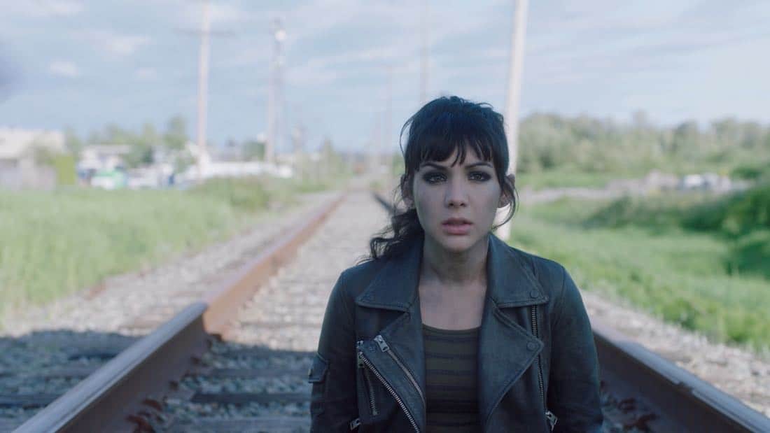 Hannah Marks (Amanda)