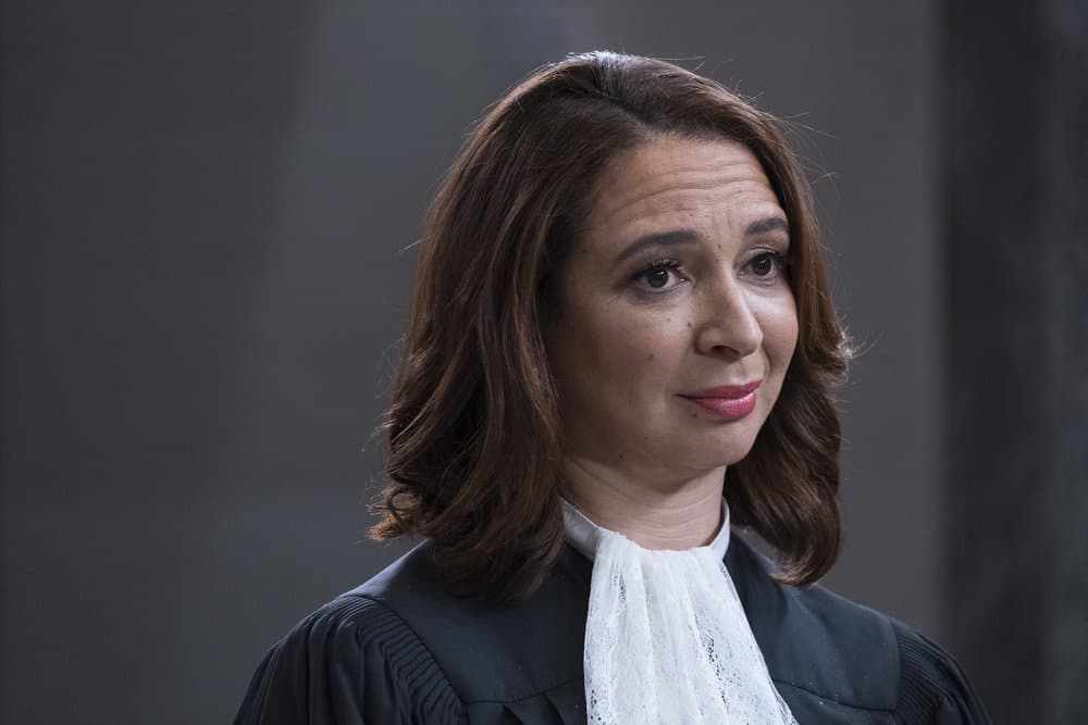 THE GOOD PLACE -- "Somewhere Else" Episode 213 -- Pictured: Maya Rudolph as Judge -- (Photo by: Colleen Hayes/NBC) THE GOOD PLACE -- "Somewhere Else" Episode 213 -- Pictured: Maya Rudolph as Judge -- (Photo by: Colleen Hayes/NBC)