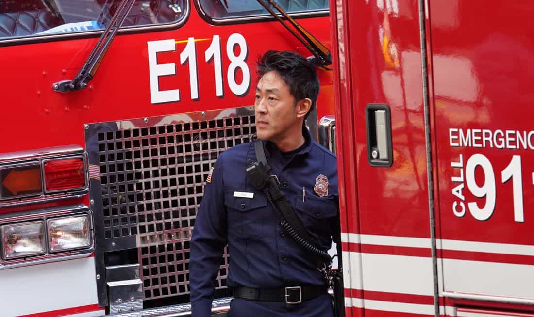 9-1-1 Season 1 Episode 9 Photos Trapped 2 9-1-1: Kenneth Choi in the all-new “Trapped” episode of 9-1-1 airing Wednesday, March 14 (9:00-10:00 PM ET/PT) on FOX.CR: Michael Becker / FOX. © 2018 / FOX Broadcasting.