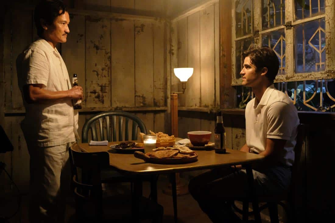 THE ASSASSINATION OF GIANNI VERSACE: AMERICAN CRIME STORY "Creator/Destroyer" Episode 8 (Airs Wednesday, March 14, 10:00 p.m. e/p) -- Pictured: (l-r) Jon Jon Briones as Modesto Cunanan, Darren Criss as Andrew Cunanan. CR: Ray Mickshaw/FX
