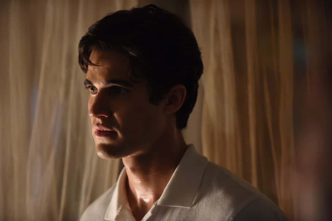 THE ASSASSINATION OF GIANNI VERSACE: AMERICAN CRIME STORY "Creator/Destroyer" Episode 8 (Airs Wednesday, March 14, 10:00 p.m. e/p) -- Pictured: Darren Criss as Andrew Cunanan. CR: Ray Mickshaw/FX