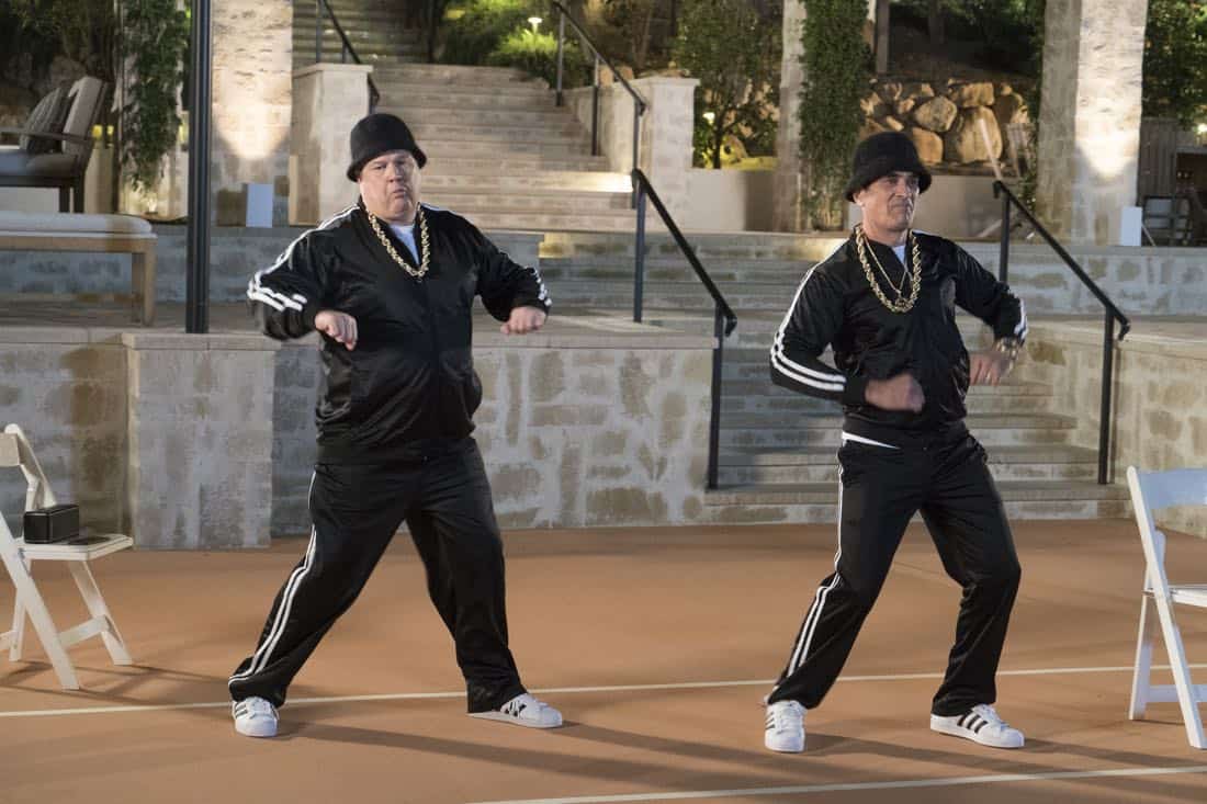 Modern Family Episode 16 Season 9 Wine Weekend 01