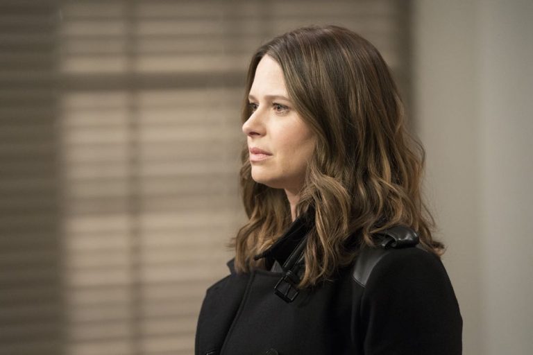 SCANDAL Season 7 Episode 15 Photos The Noise Seat42F