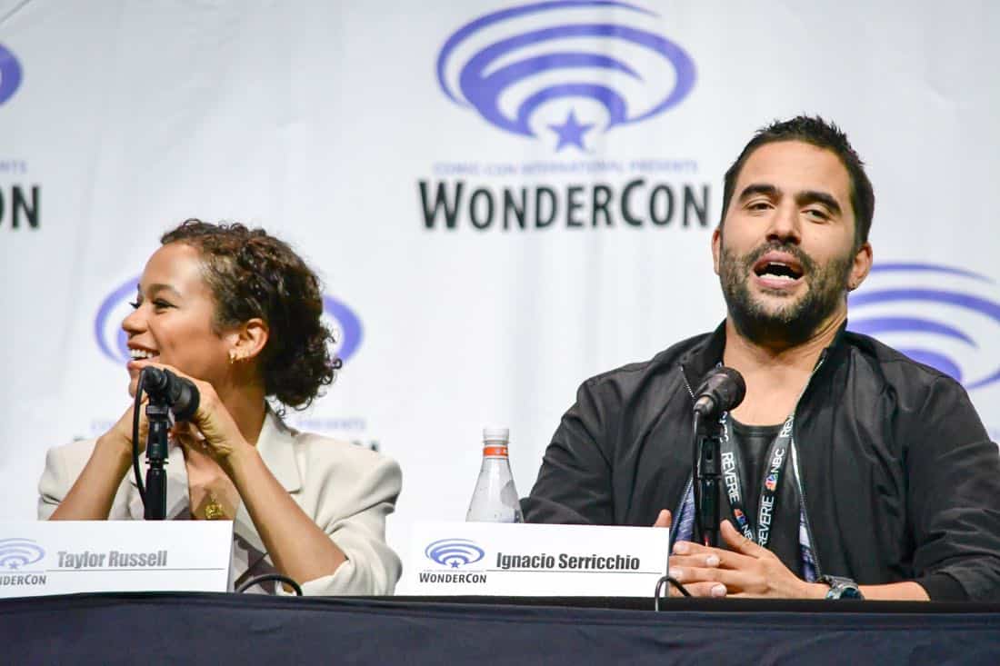 Lost In Space Netflix WonderCon 2018 Cast 41