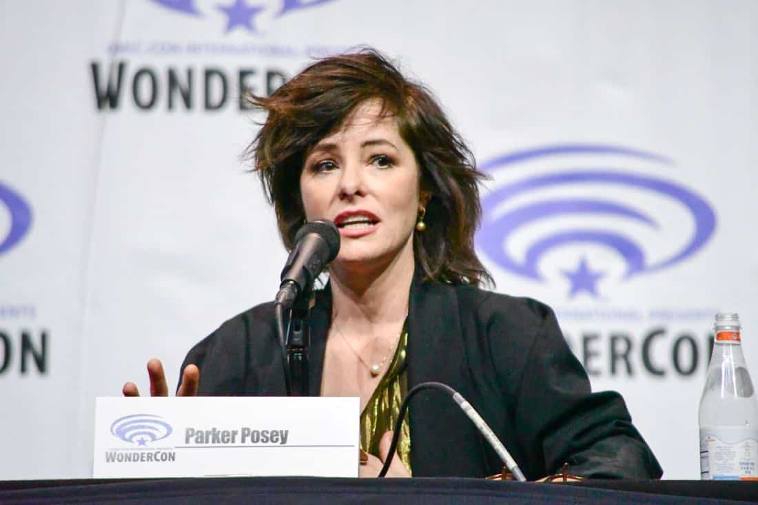 Lost In Space Netflix WonderCon 2018 Cast 33