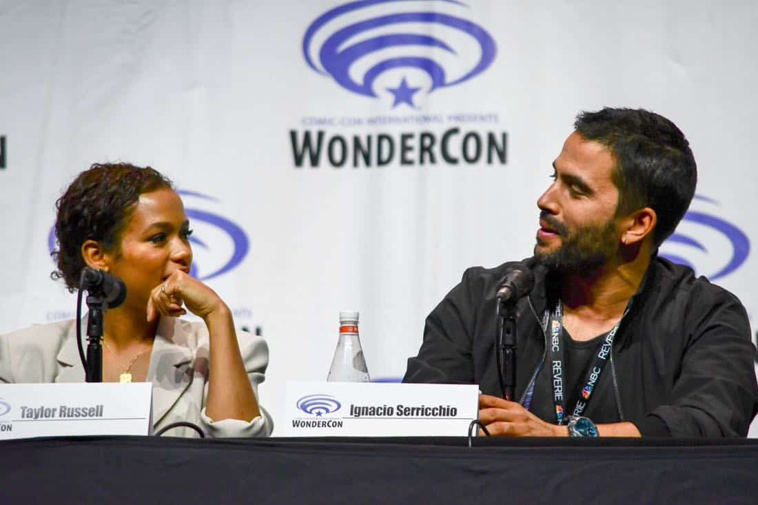 Lost In Space Netflix WonderCon 2018 Cast 38